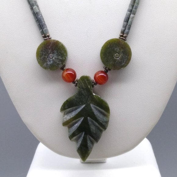Vintage Carved Jade Heishi Bead Necklace with Leaf Pendant and Disc Stations - Picture 2 of 5